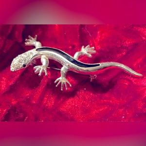 Silvertone Lizard Brooch